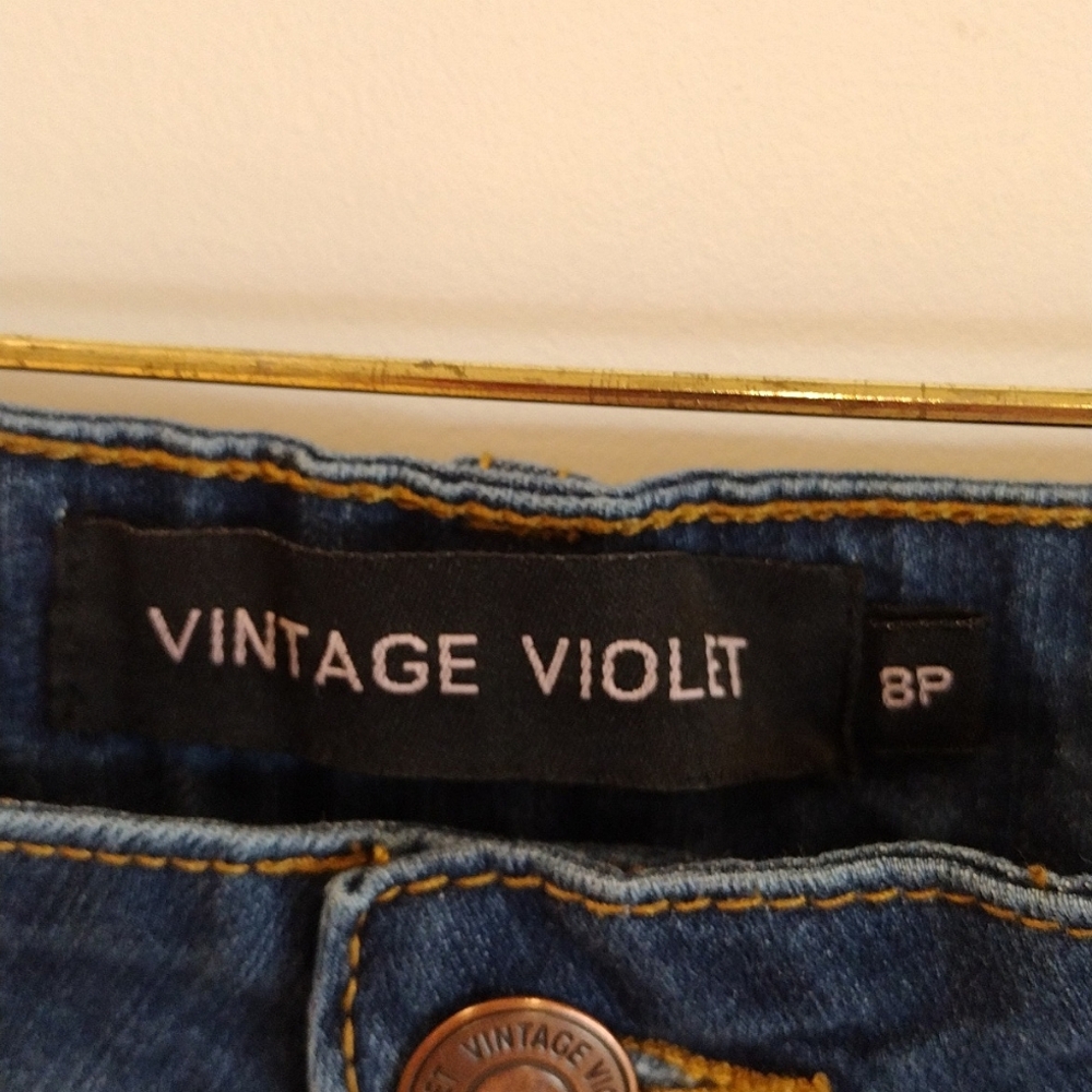 Vintage Violet Embroidered Jeans Size 8P Medium Wash - Picture 2 of 7